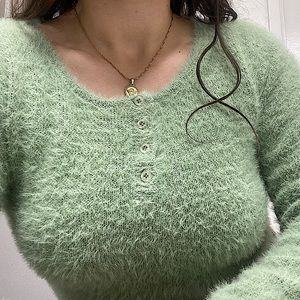 Women’s cropped long sleeve